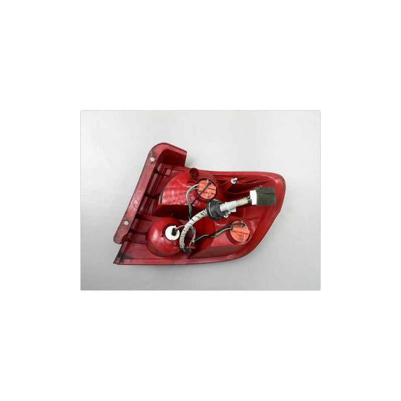 FEU ARRIERE GAUCHE  HYUNDAI GETZ 02-05