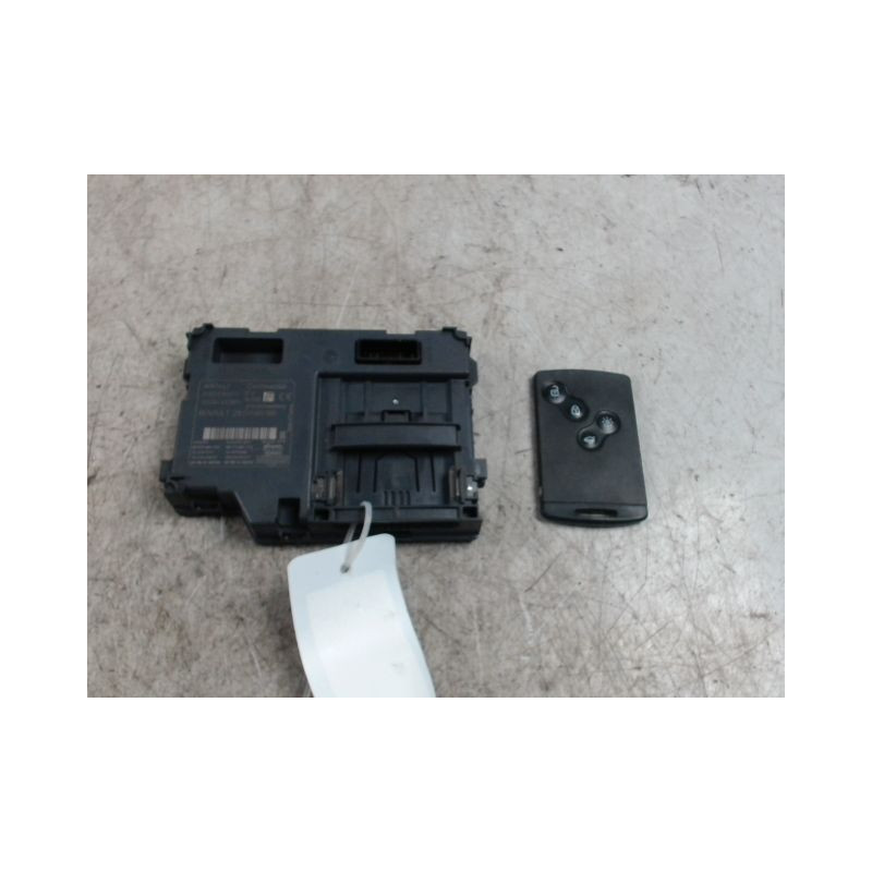 LECTEUR DE CARTE RENAULT CAPTUR