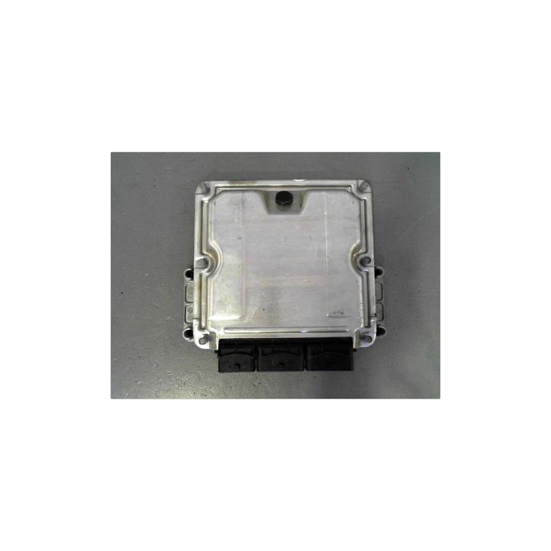 CALCULATEUR MOTEUR RENAULT TRAFIC COMBI L1H1 1000KG 2001-