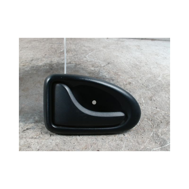POIGNEE INTERIEURE PORTE AVANT GAUCHE DACIA LOGAN MCV 2007-