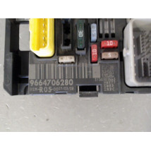 BOITE A FUSIBLES PEUGEOT 308 2007-