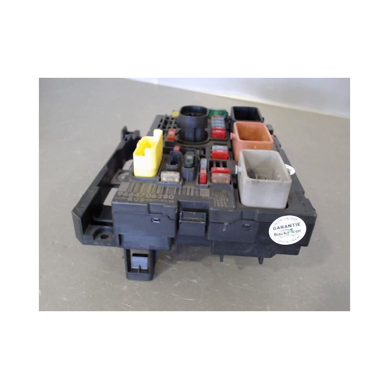BOITE A FUSIBLES PEUGEOT 308 2007-