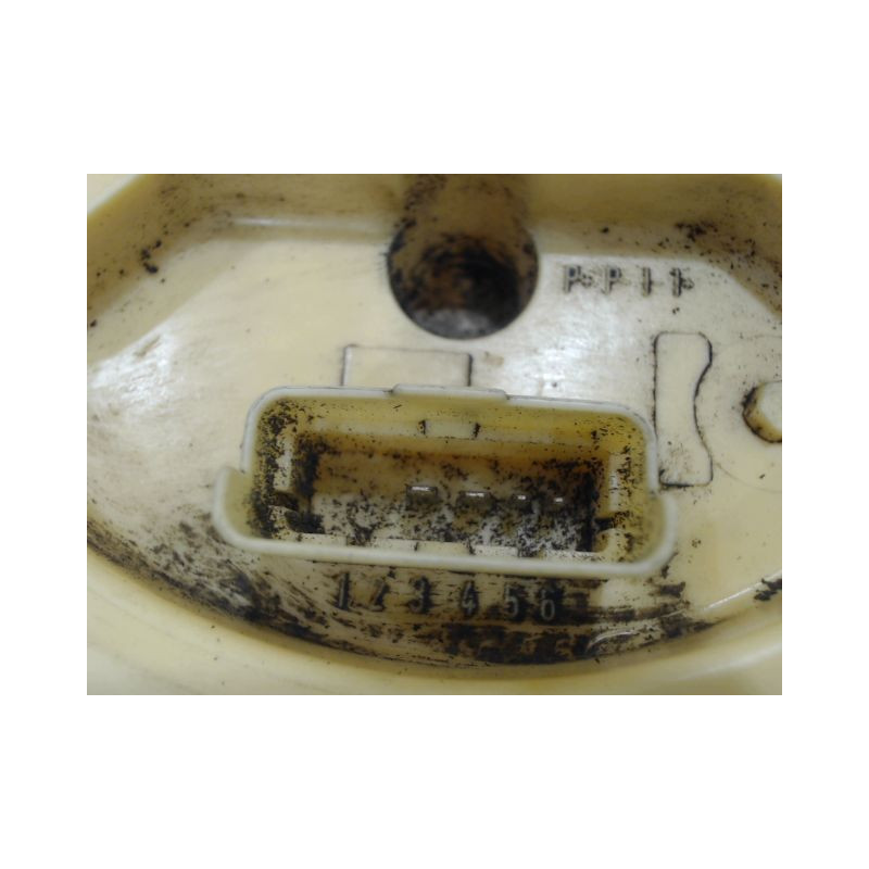 POMPE CARBURANT IMMERGEE PEUGEOT 206