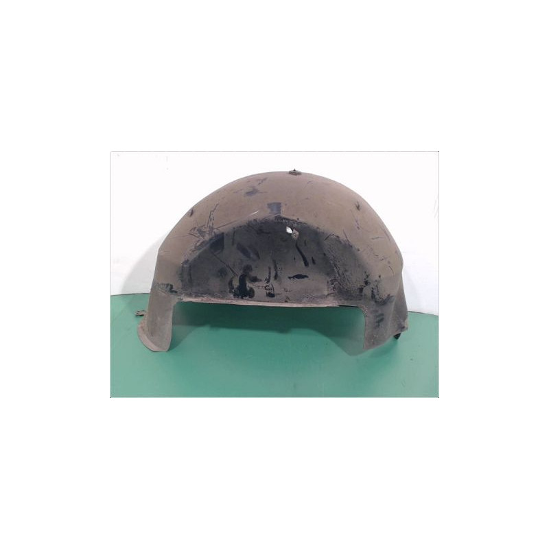 PARE-BOUE ARRIERE GAUCHE MERCEDES VITO II FOURGON LONG 03-10