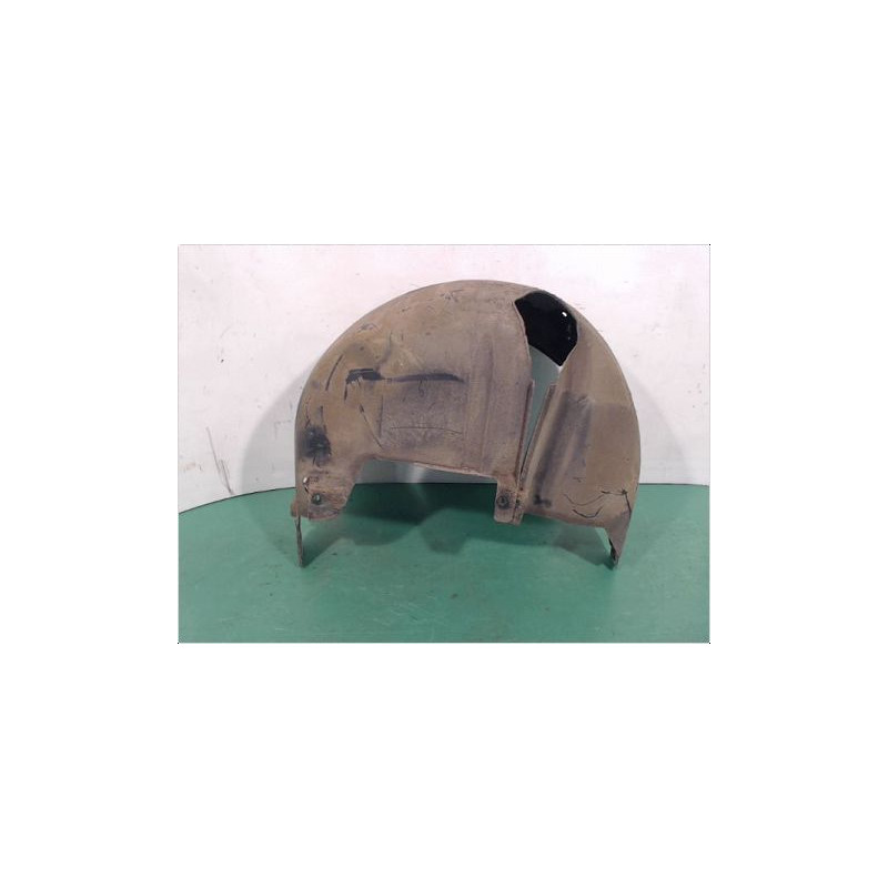 PARE-BOUE ARRIERE DROIT AUDI A3 -2000
