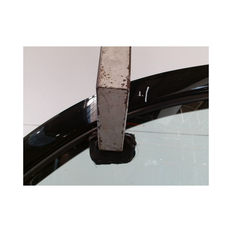 PORTE AVANT GAUCHE CHRYSLER PT CRUISER PHASE 2 BREAK 2.2 C