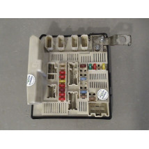 BOITE A FUSIBLES RENAULT SCENIC II PH2 2006-