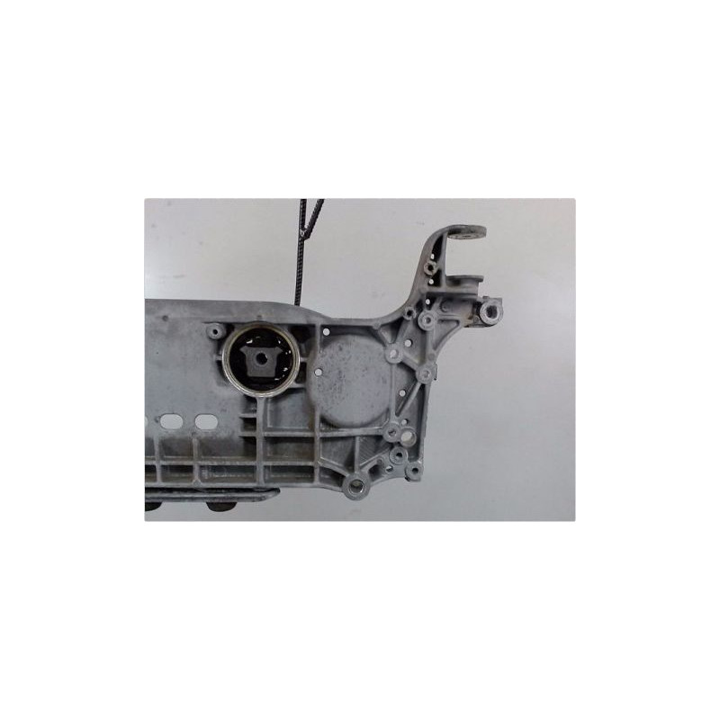 BERCEAU MOTEUR AVANT VOLKSWAGEN PASSAT 05-10