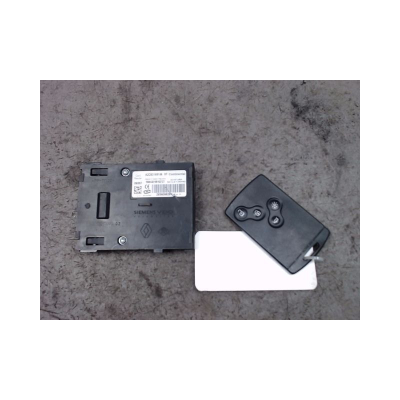 LECTEUR DE CARTE RENAULT MEGANE III 2008-