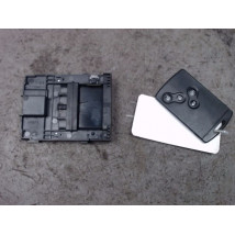 LECTEUR DE CARTE RENAULT MEGANE III 2008-