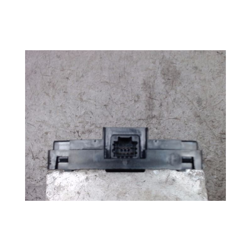 LECTEUR DE CARTE RENAULT MEGANE III 2008-