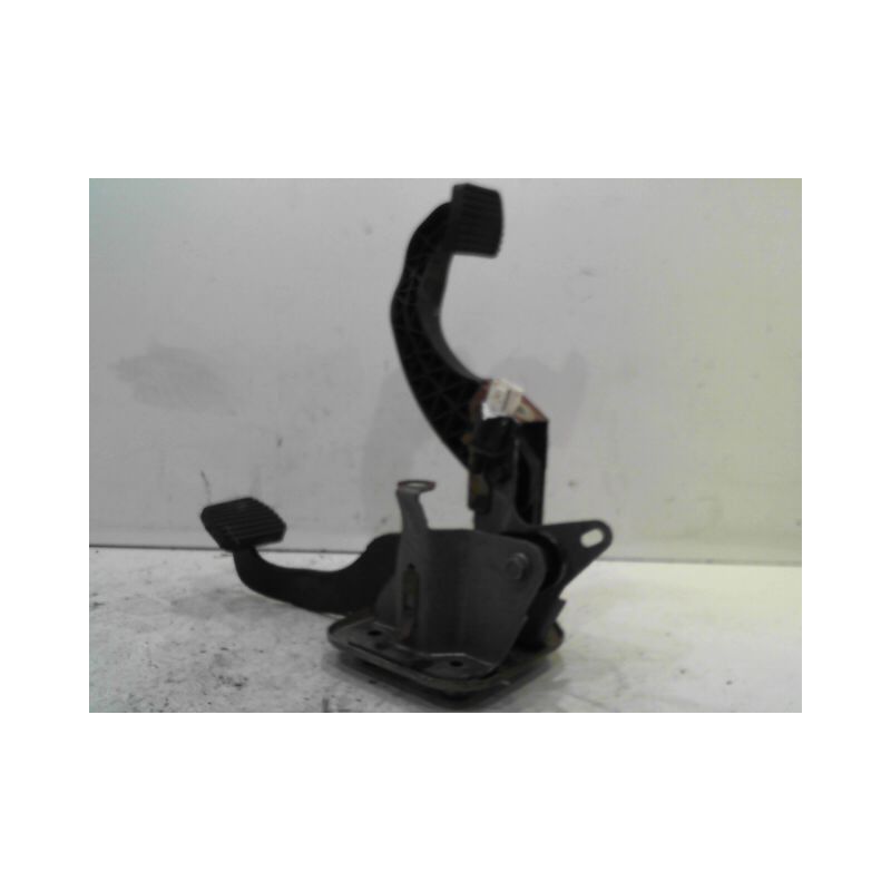 PEDALIER COMPLET PEUGEOT 206+