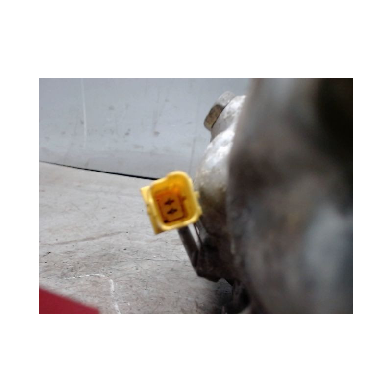 COMPRESSEUR AIR CONDITIONNE PEUGEOT 307 PHASE 1 BREAK ESSENCE