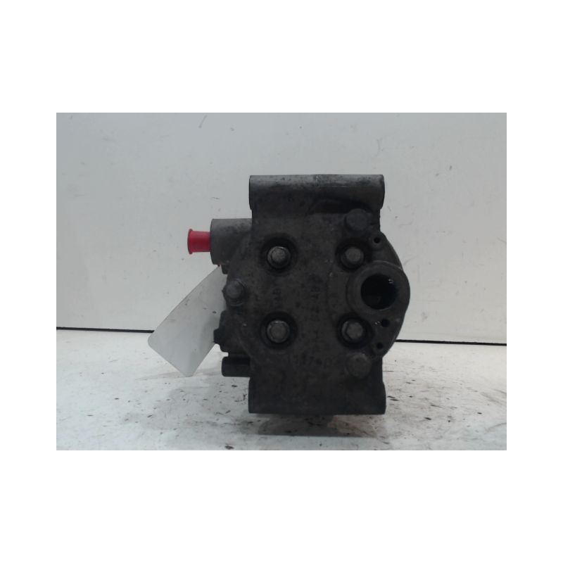 COMPRESSEUR AIR CONDITIONNE FORD FIESTA