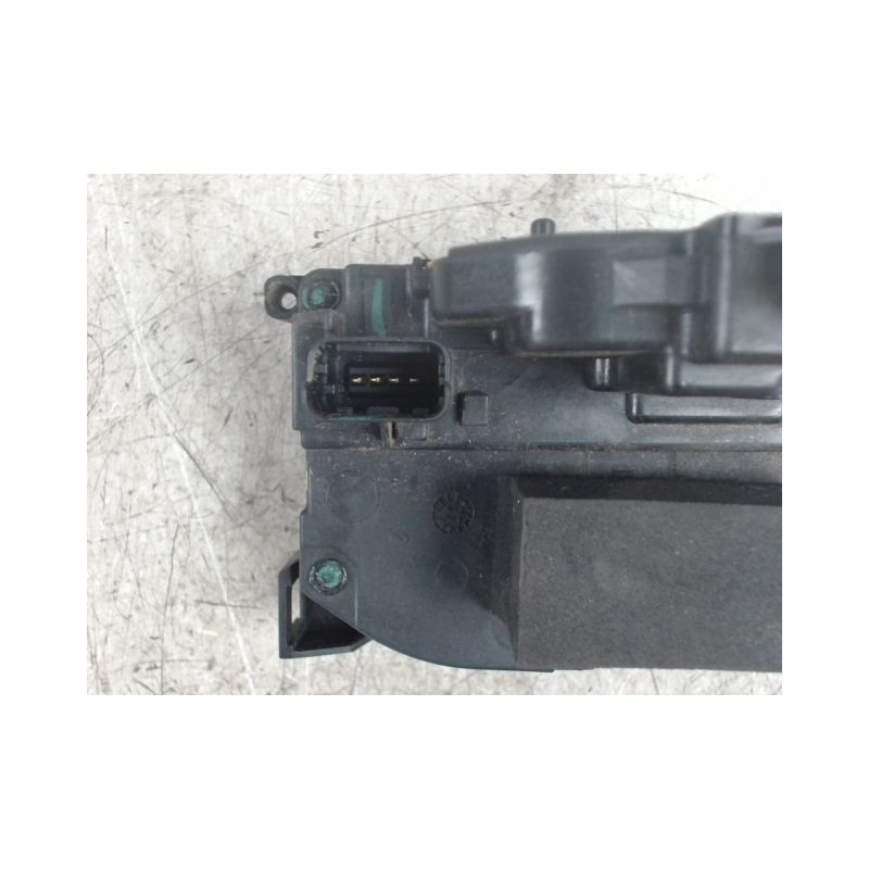 SYSTEME CONDAMNATION ARRIERE GAUCHE RENAULT MODUS 2004-2007