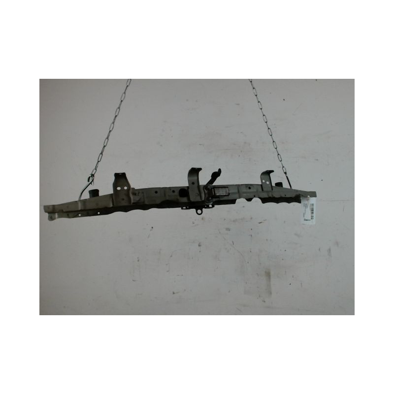 TRAVERSE SUPERIEURE ARMATURE AVANT NISSAN MICRA
