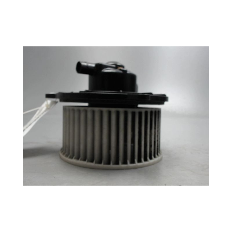 MOTEUR VENTILATEUR CHAUFFAGE MAZDA 323