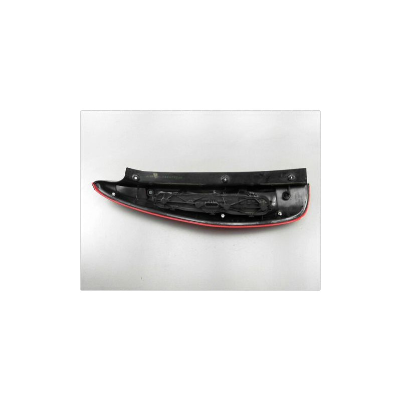 FEU ARRIERE DROIT MITSUBISHI COLT 2004-