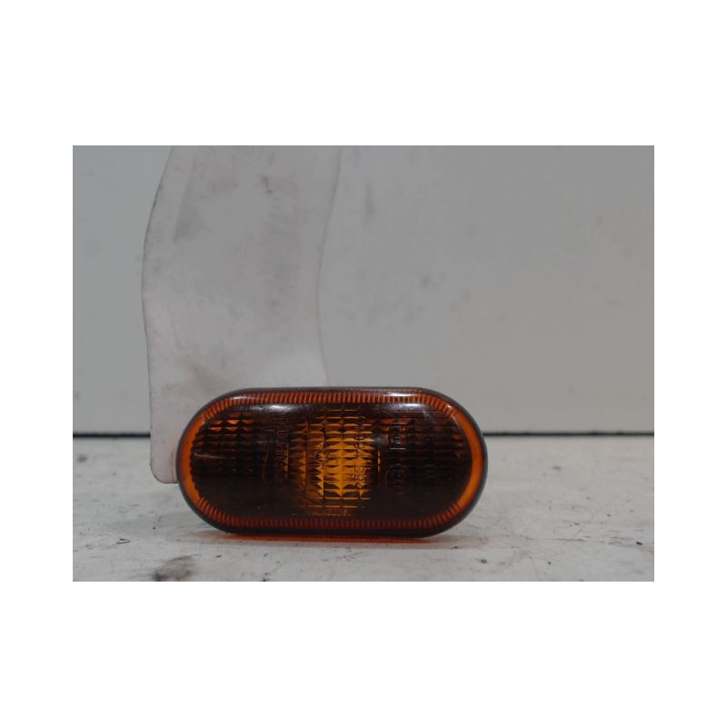 REPETITEUR AILE GAUCHE RENAULT CLIO