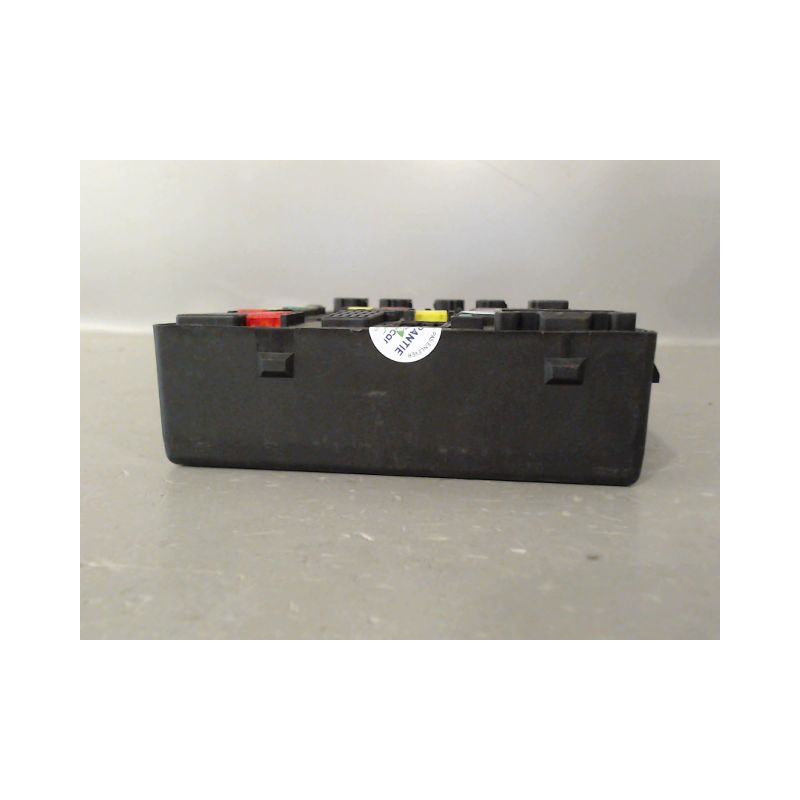 BOITE A FUSIBLES RENAULT SCENIC MONOSP. III Phase 1 2009-2011