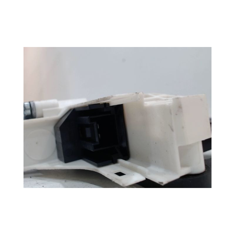 MECANISME+MOTEUR LEVE-GLACE ARRIERE DROIT AUDI A1