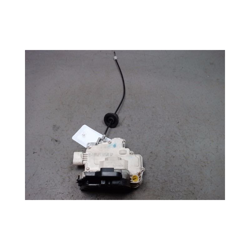 SYSTEME CONDAMNATION AVANT GAUCHE AUDI A4 2004-