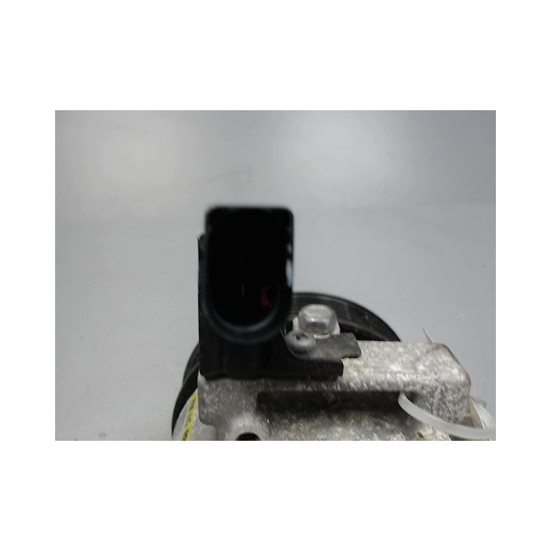 COMPRESSEUR AIR CONDITIONNE VOLKSWAGEN UP