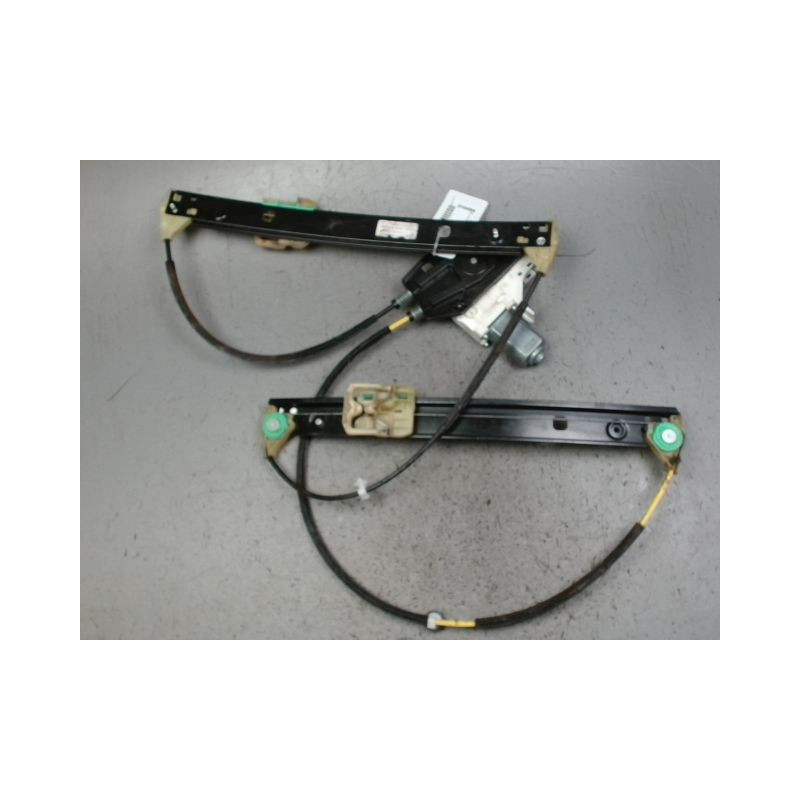 MECANISME+MOTEUR LEVE-GLACE AVANT DROIT AUDI A1