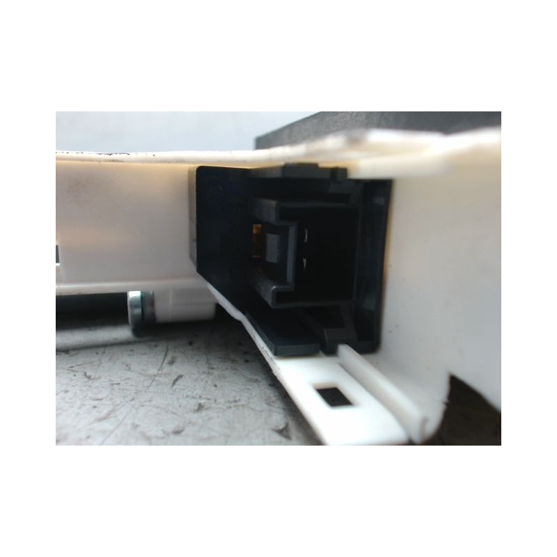 MECANISME+MOTEUR LEVE-GLACE ARRIERE GAUCHE AUDI A1