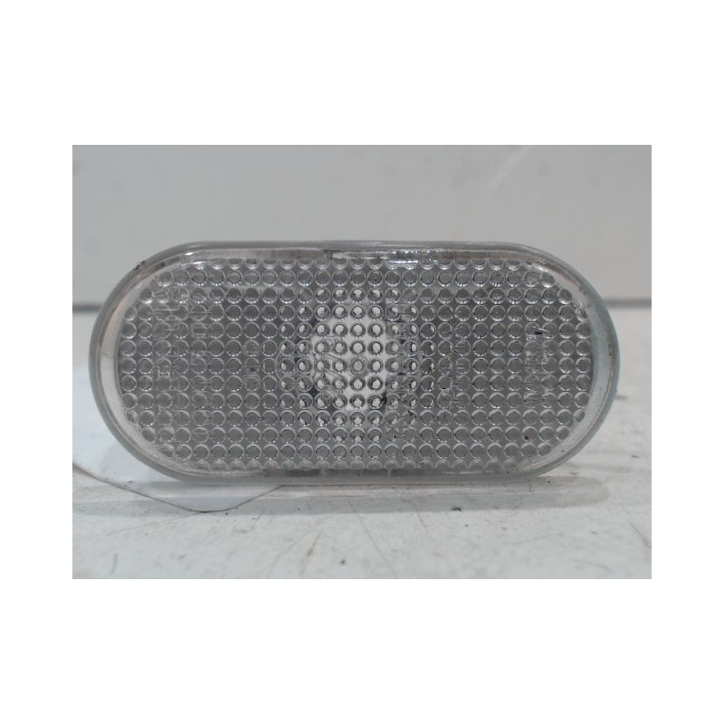 REPETITEUR AILE DROIT RENAULT TWINGO