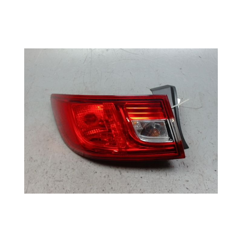 FEU ARRIERE GAUCHE  RENAULT CLIO IV 2012-