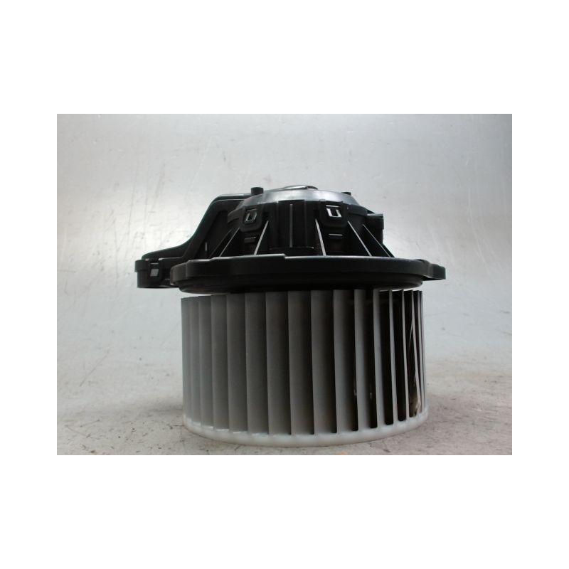 MOTEUR VENTILATEUR CHAUFFAGE HYUNDAI IX35