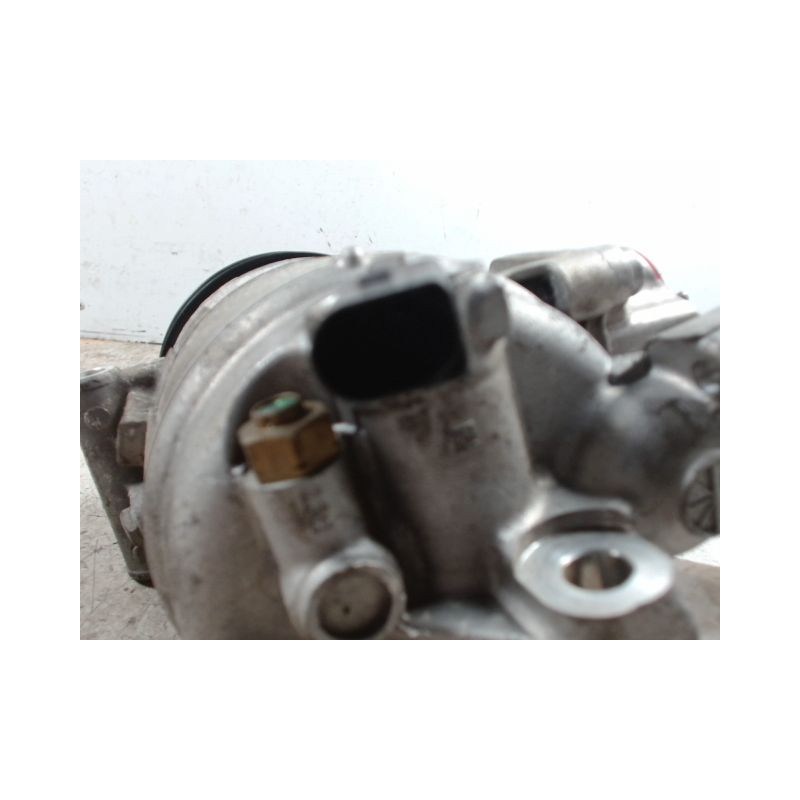 COMPRESSEUR AIR CONDITIONNE VOLKSWAGEN POLO 2005-