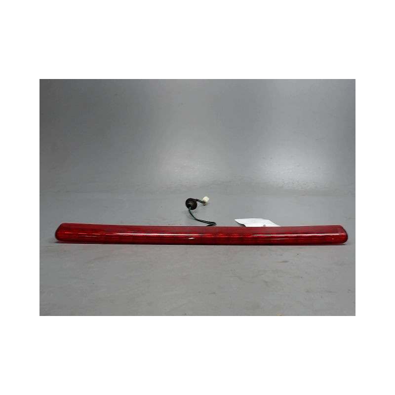 FEUX STOP SUPPLEMENTAIRE MAZDA 323