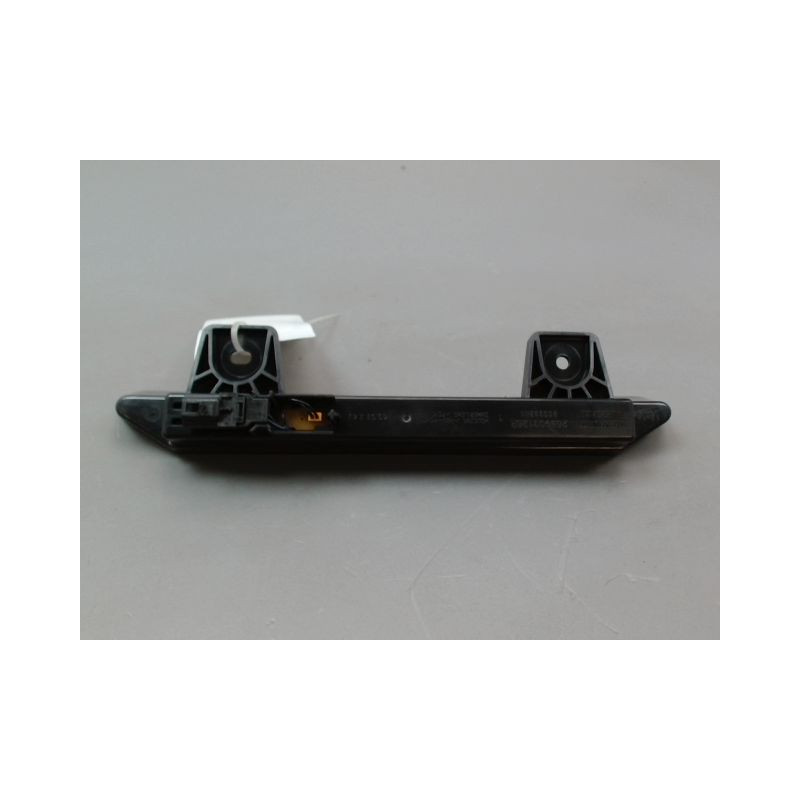 FEUX STOP SUPPLEMENTAIRE RENAULT TWINGO III 2014-...