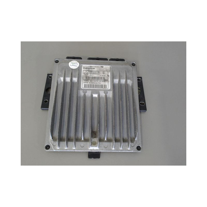 CALCULATEUR MOTEUR RENAULT CLIO
