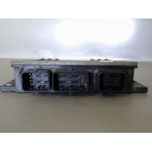 CALCULATEUR MOTEUR RENAULT CLIO