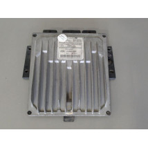 CALCULATEUR MOTEUR RENAULT CLIO