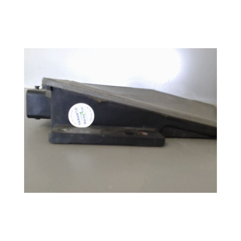 CALCULATEUR MOTEUR RENAULT CLIO