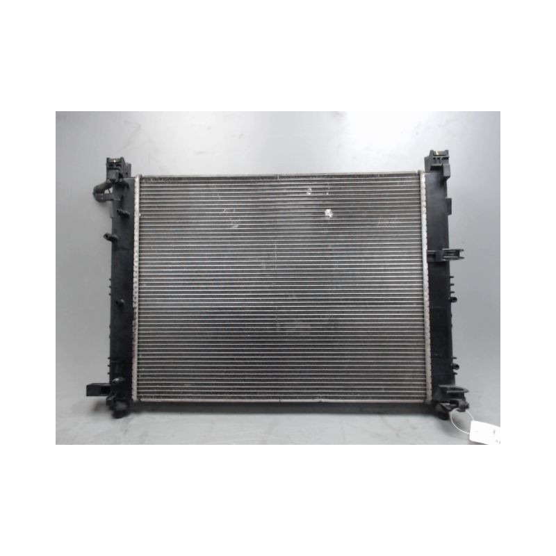 RADIATEUR DACIA SANDERO