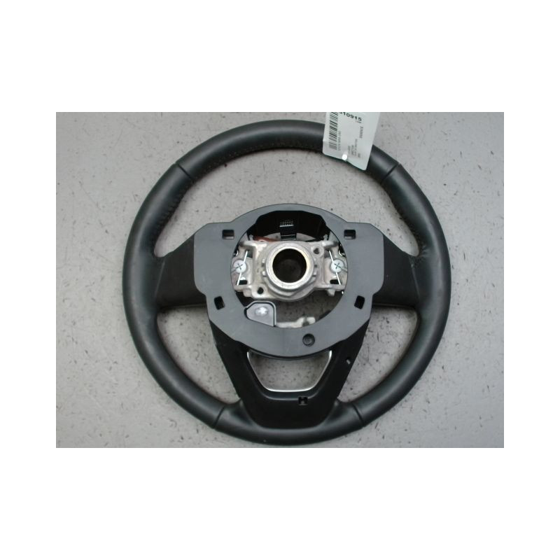 VOLANT DE DIRECTION TOYOTA YARIS CRO