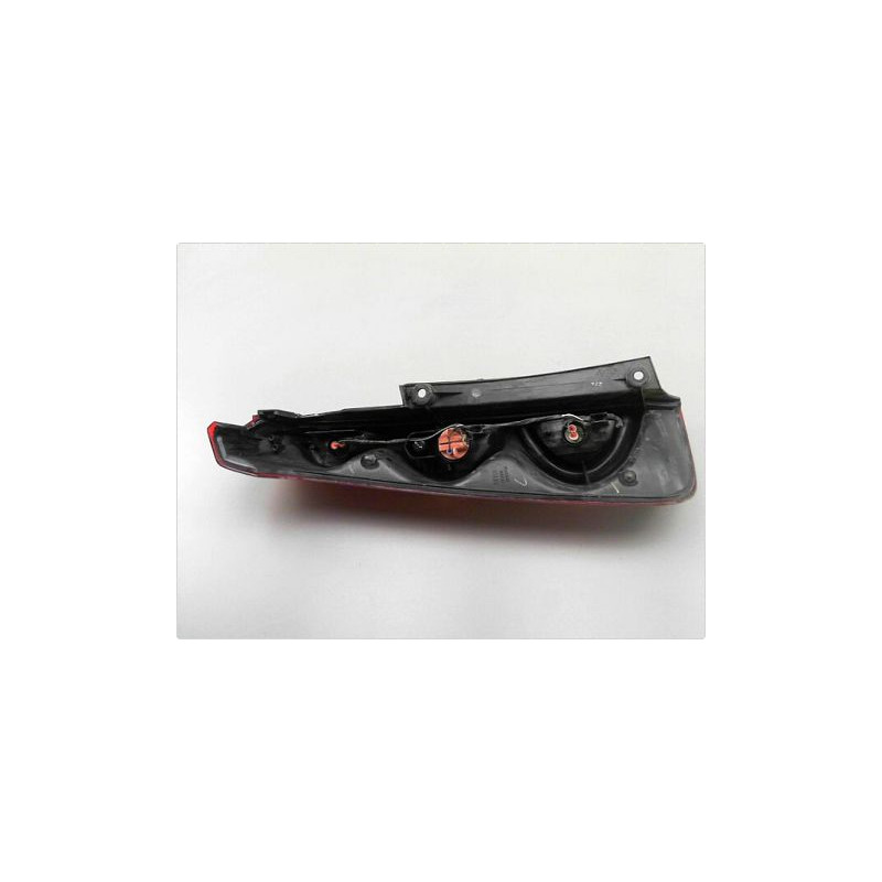 FEU ARRIERE DROIT NISSAN NOTE 06-09