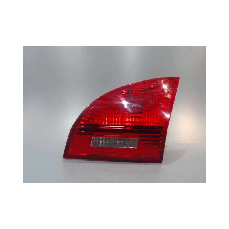 FEU ARRIERE INTERIEUR DROIT KIA VENGA