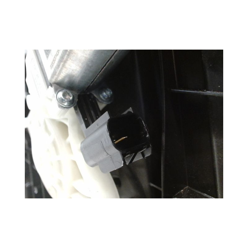 MECANISME+MOTEUR LEVE-GLACE AVANT GAUCHE FORD FIESTA 2010-