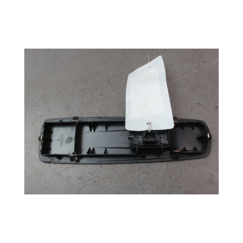 COMMANDE LEVE-GLACE PORTE AVD RENAULT LATITUDE BERL. 2010-...