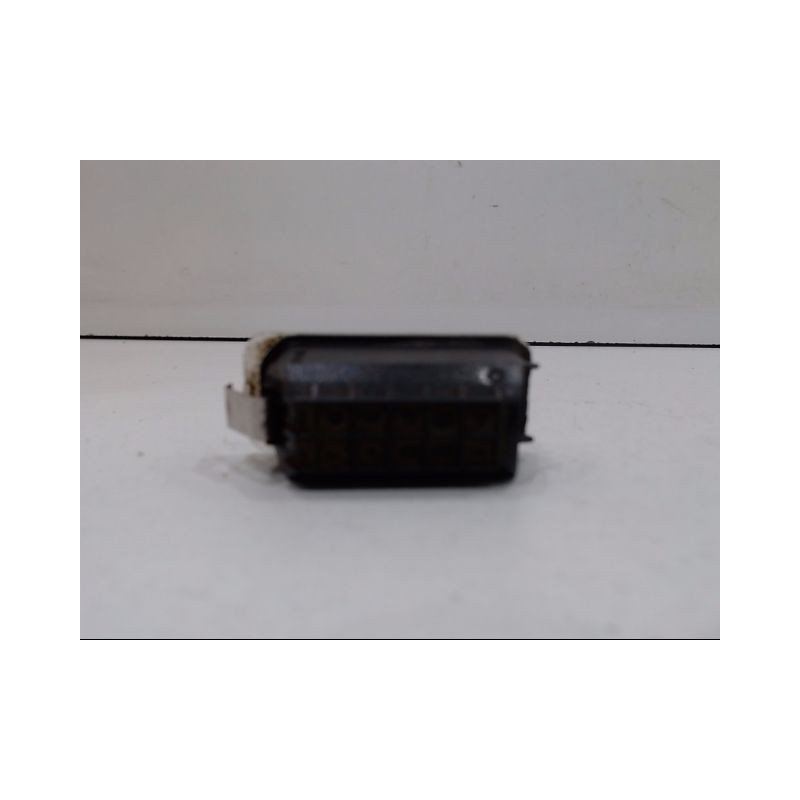 ECLAIREUR PLAQUE DE POLICE GAUCHE FORD FIESTA