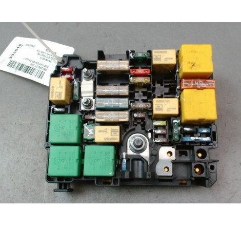 PLATINE FUSIBLE AV