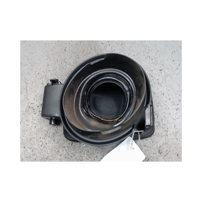VOLET DE TRAPPE CARBURANT B.M.W. SERIE 3