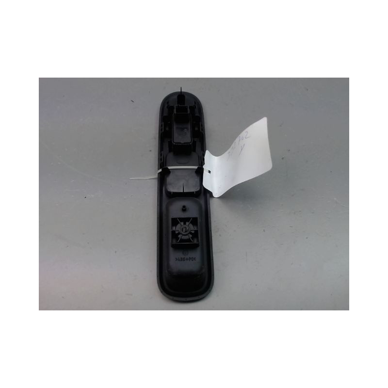 COMMANDE LEVE-GLACE PORTE AVD PEUGEOT 3008 BREAK I Phase 1 2009-2013
