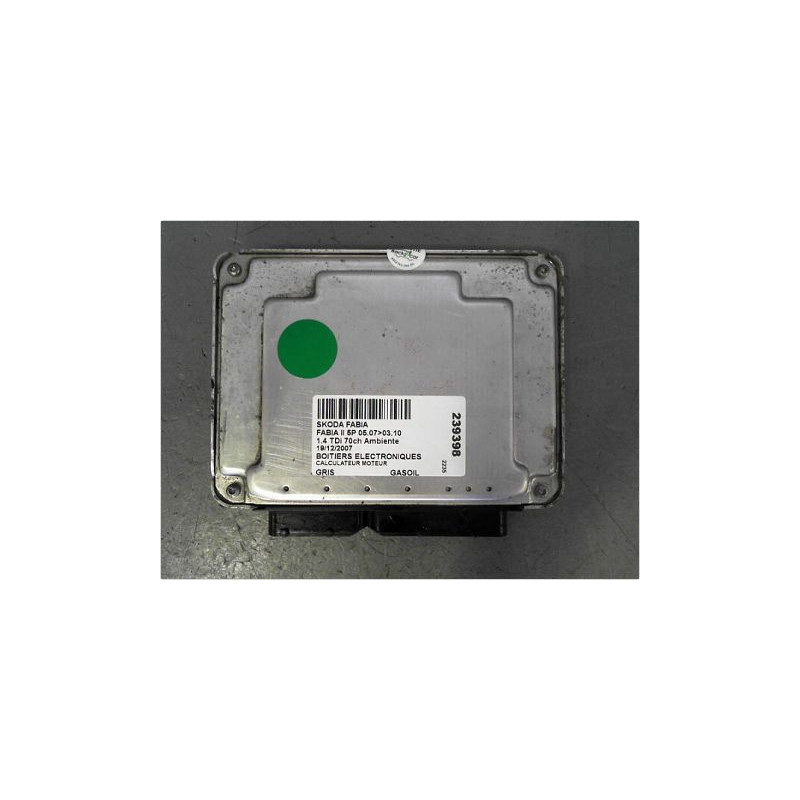 CALCULATEUR MOTEUR SKODA FABIA II 07-10